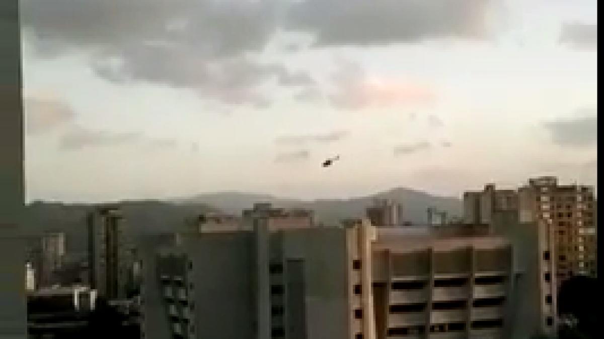 un elicopter a atacat cu grenade curtea suprema din venezuela cine a pilotat aparatul de zbor video