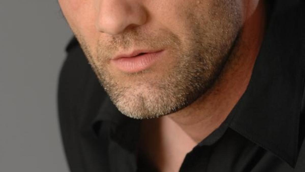 un actor celebru diagnosticat cu cancer in ultimul stadiu e tatal a patru copii iar sansele de