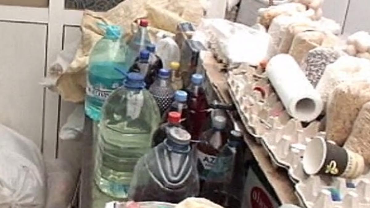 comert ilegal cu tuica si vin sticlele ascunse printre sacii cu cereale video