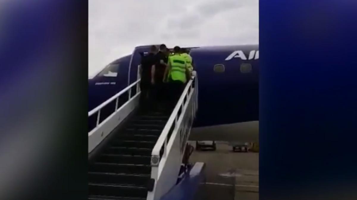 au mers in vacanta dar au ajuns la inchisoare doi moldoveni evacuati cu forta din avionul chisinau