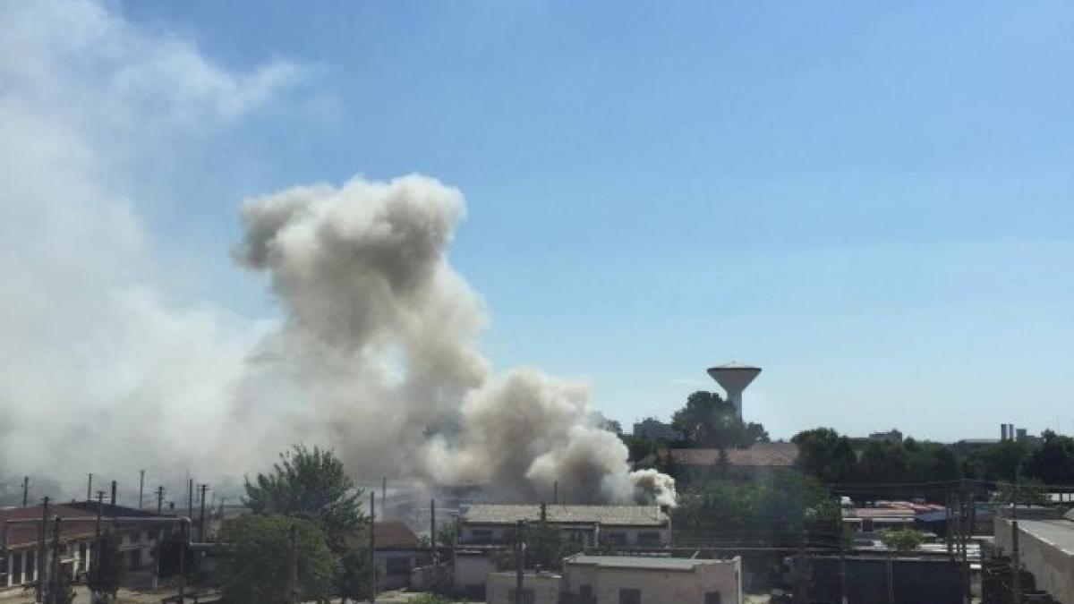 incendiul de la depoul din arad a fost stins imagini de la fata locului