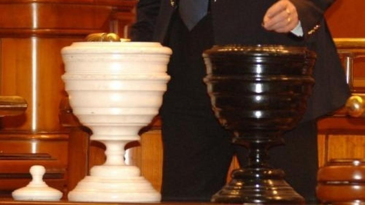 un lider pmp a ramas fara sprijin politic dupa ce a votat motiunea impotriva guvernului grindeanu