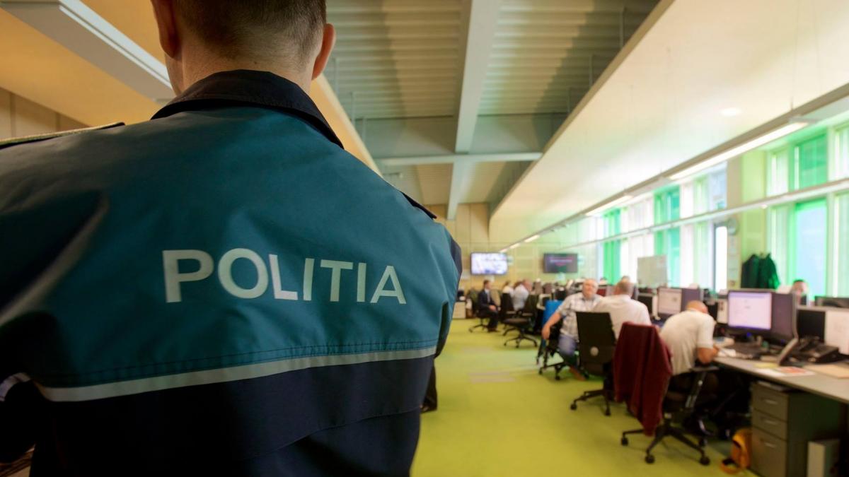 unde au fost surprinsi doi politisti de la rutiera daca tot ploua pe cine sa prinda