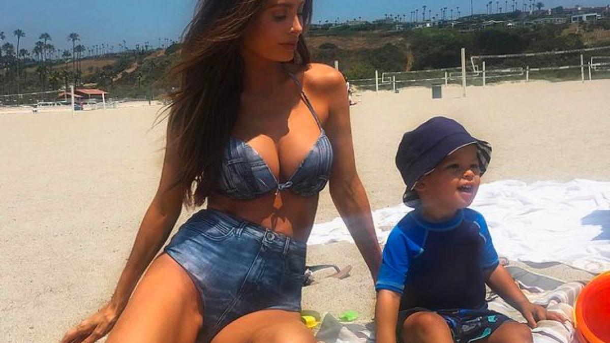 a facut marele anunt pe retelele de socializare toti fanii s au uitat la poza asta dar nu au vazut