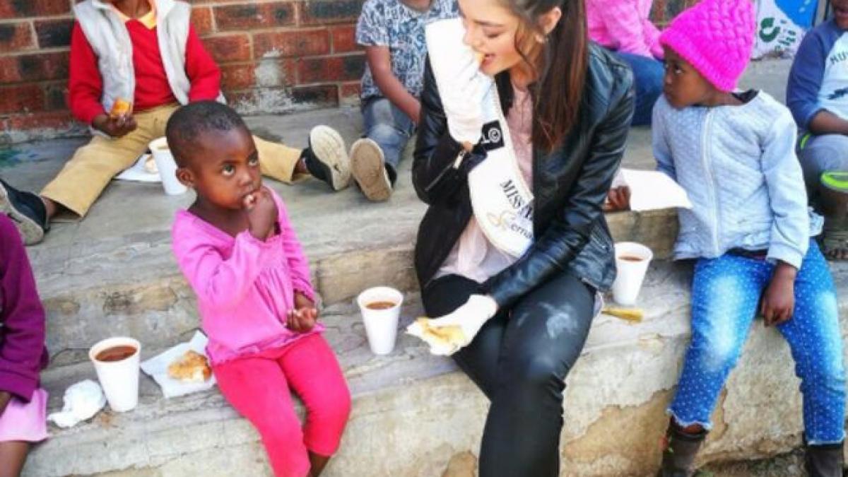 aceasta concurenta la miss univers s a dus sa viziteze copiii bolnavi de hiv gestul urat pe care l