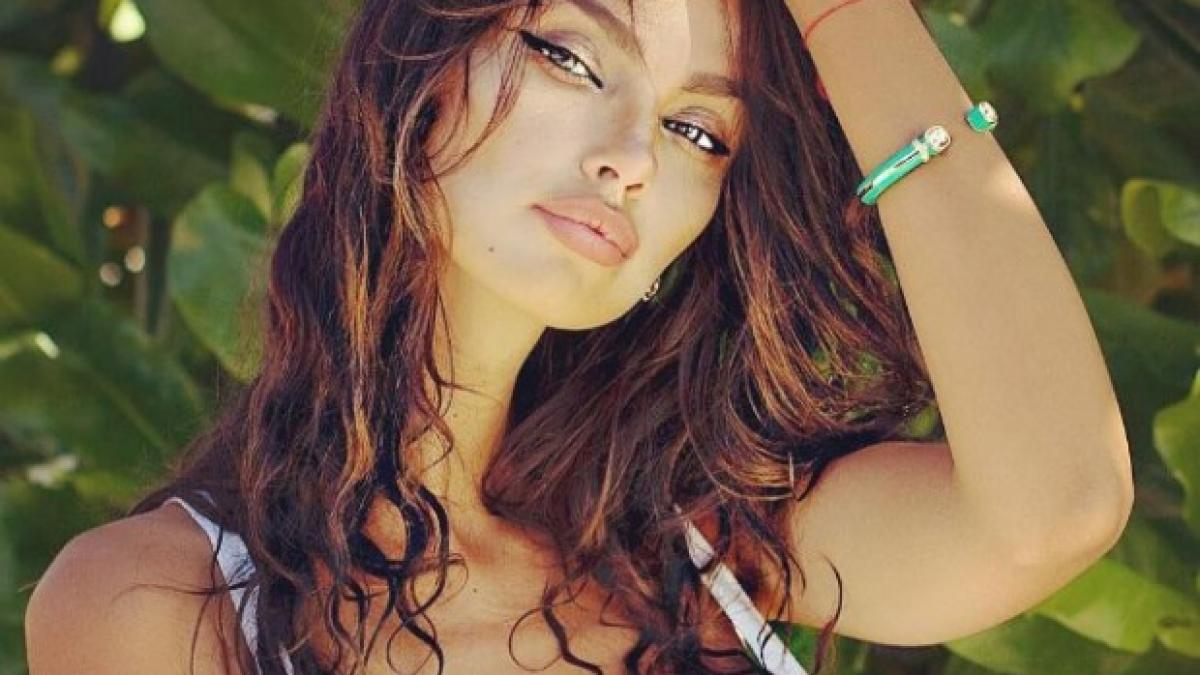 cum arata madalina ghenea in costum de baie la trei luni de cand a nascut fanilor nu le a venit sa