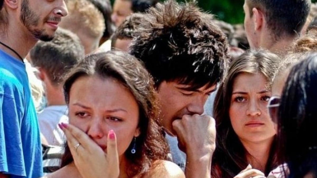 tatal adolescentei eliminate la bac dupa respingerea contestatiei la minister sunt niste nenorociti