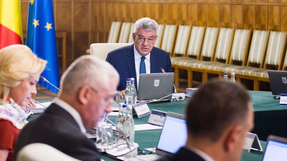 intalnire de ultima ora la guvern doi ministri chemati de premierul tudose