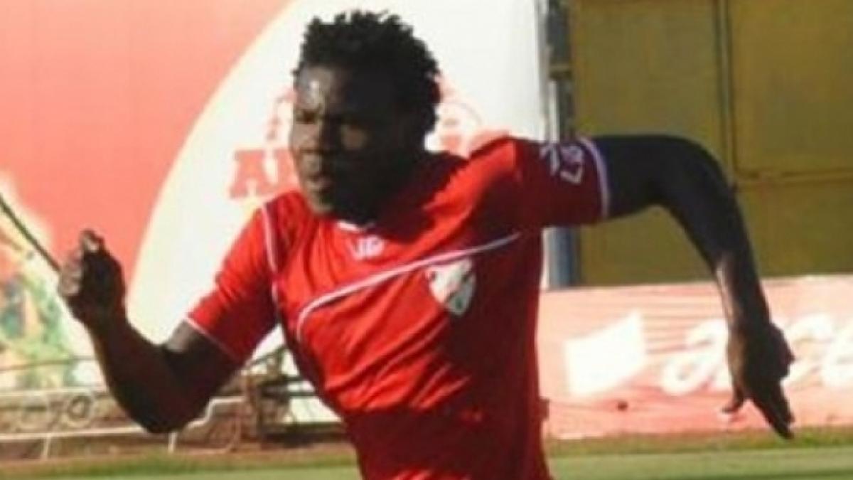 o noua drama in fotbal un jucator ivorian a facut infarct pe teren