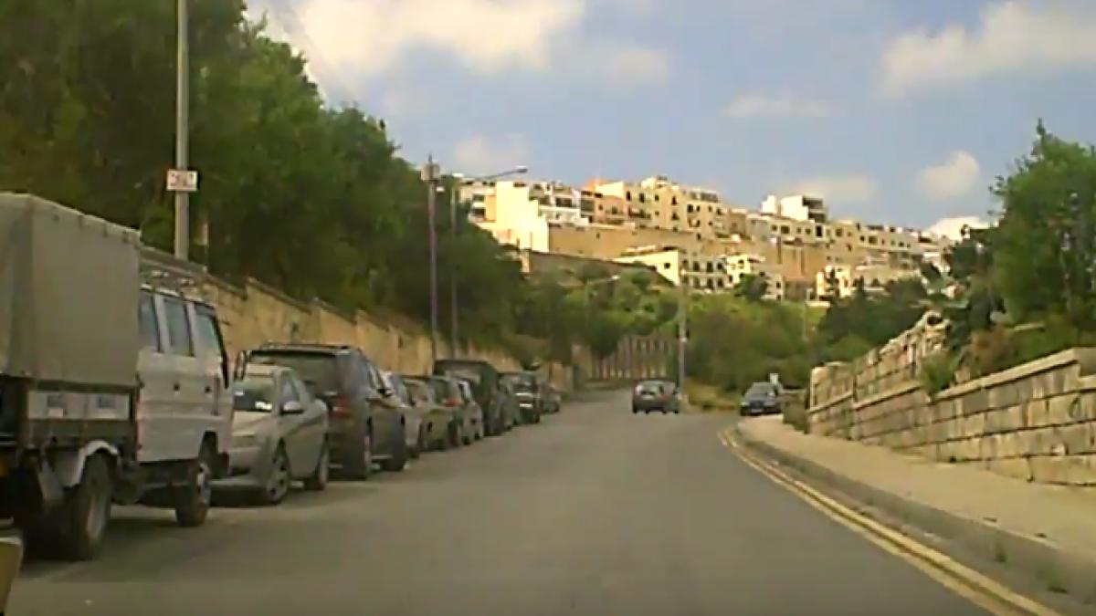o romanca a murit in malta tanara a fost lovita pe un trotuar de un taxi