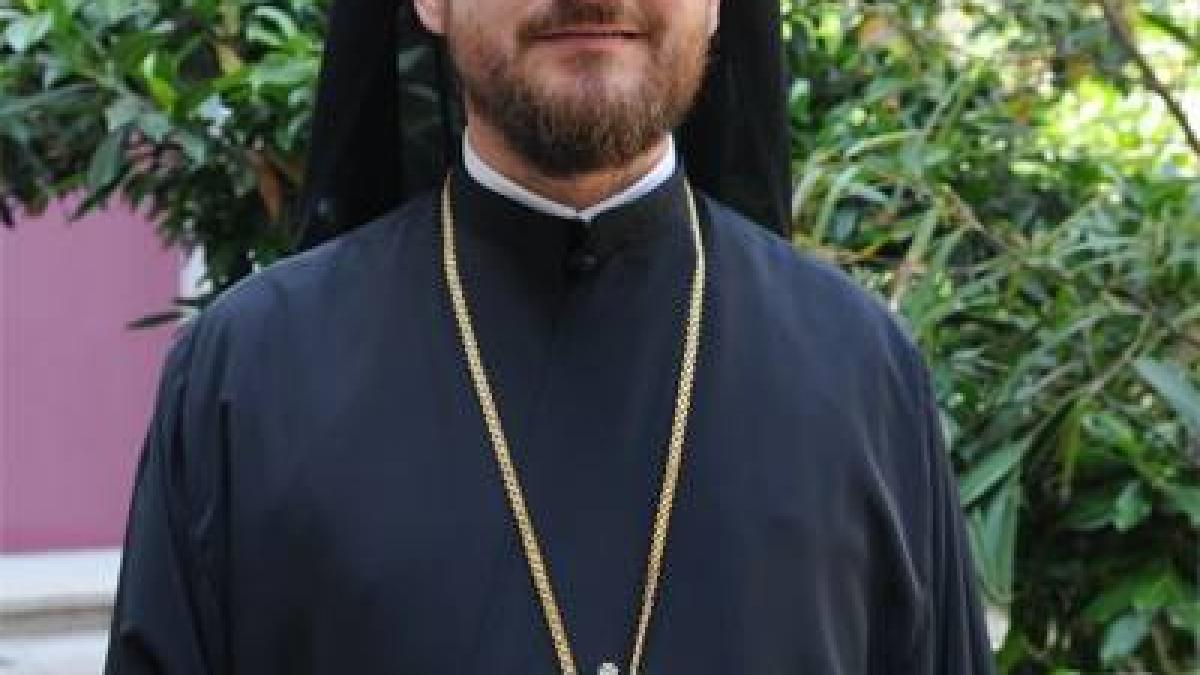 sinodul moldovei orb la scandalul sexual nu ii cere retragerea episcopului de husi filmat in