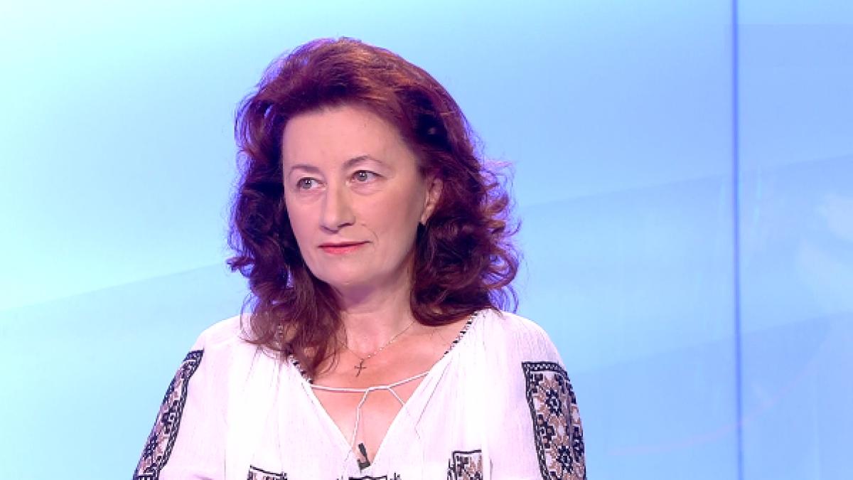 eroina zilei dupa tragedia de la colectiv o profesoara de la ase a ajuns paramedic pe ambulanta