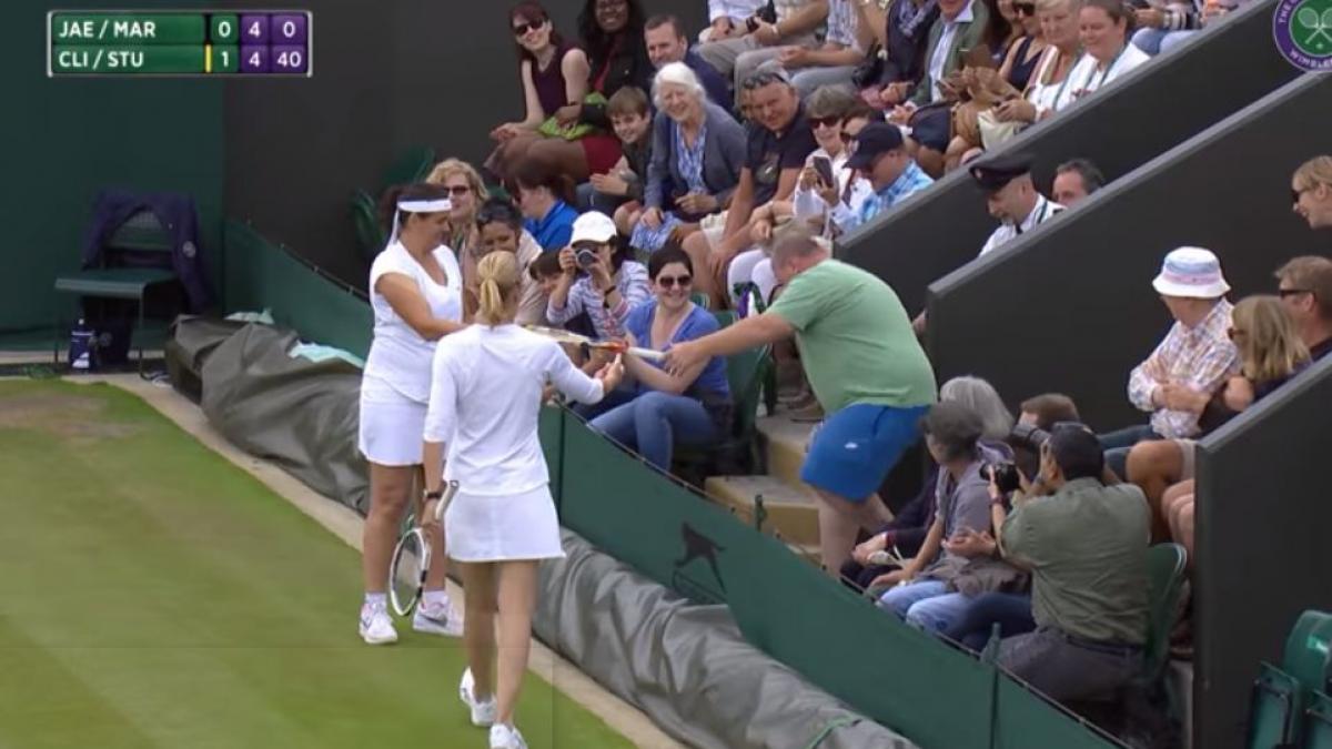 nu s a mai vazut asa ceva la wimbledon reactia fabuloasa a unei jucatoare la strigatele din tribuna