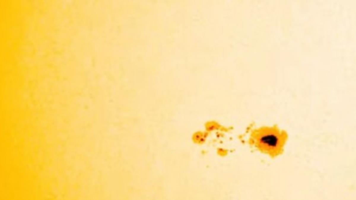 o pata uriasa a aparut pe soare nasa trage un semnal de alarma efectele vor fi resimtite curand