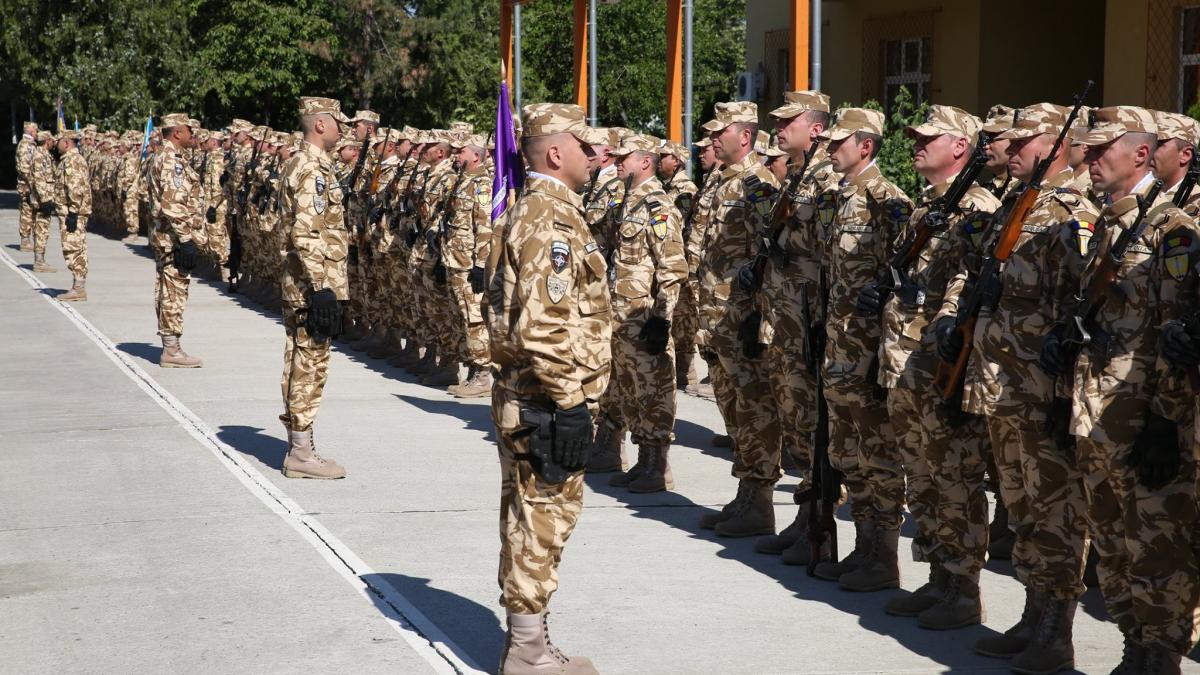 emotionant pleaca in misiune pentru sase luni intr unul dintre cele mai periculoase locuri din lume
