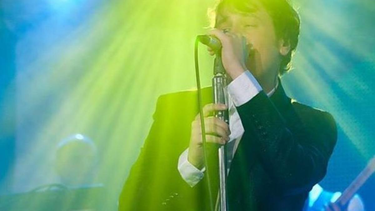 un cantaret de la noi s a despartit de femeia care l a facut tata