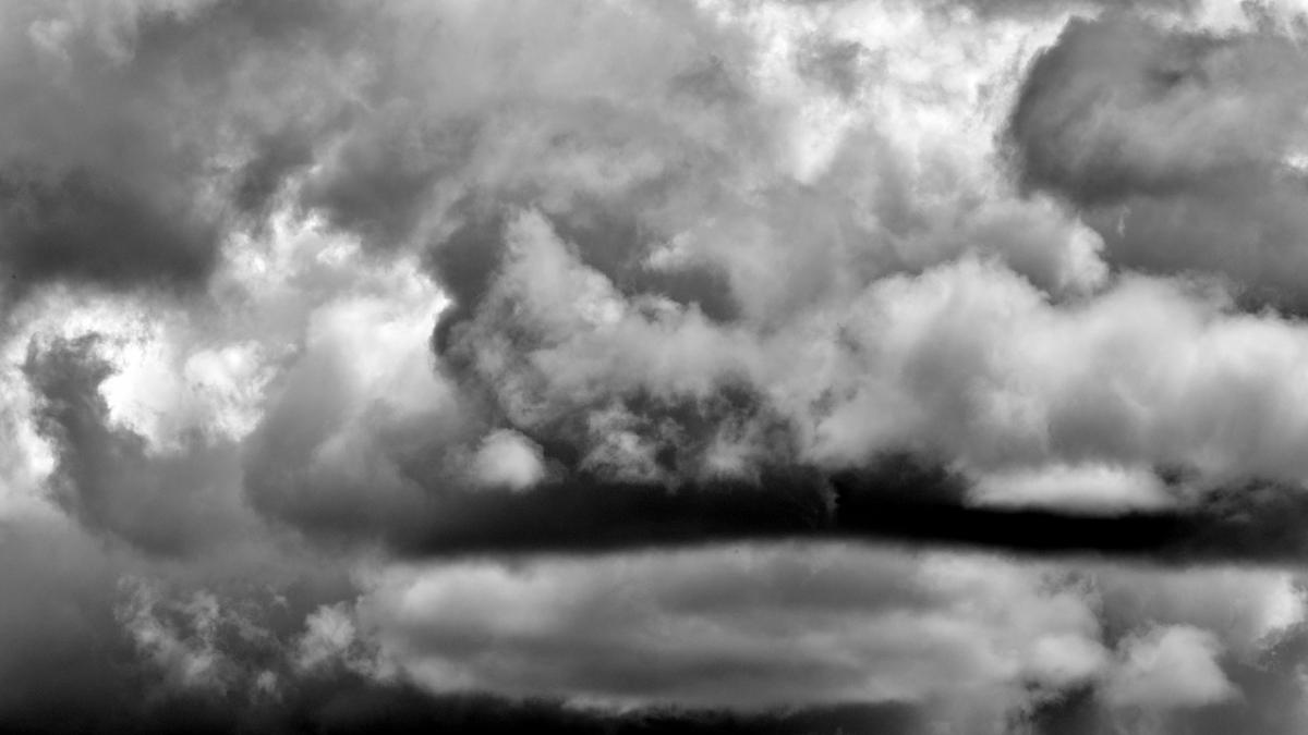 avertisment meteo cod galben de furtuna in 13 judete mai multe judete sub cod portocaliu