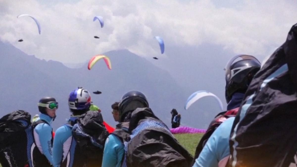 interventie de urgenta un barbat a cazut cu parapanta