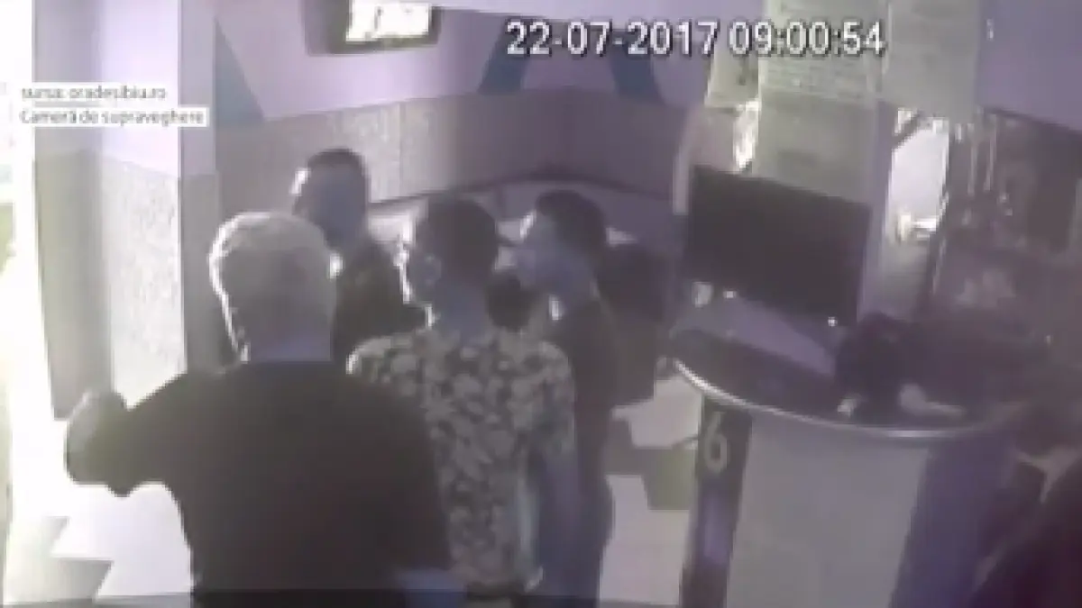 video imagini socante surprinse de camerele de supraveghere ale unui bar din valcea a fost batut