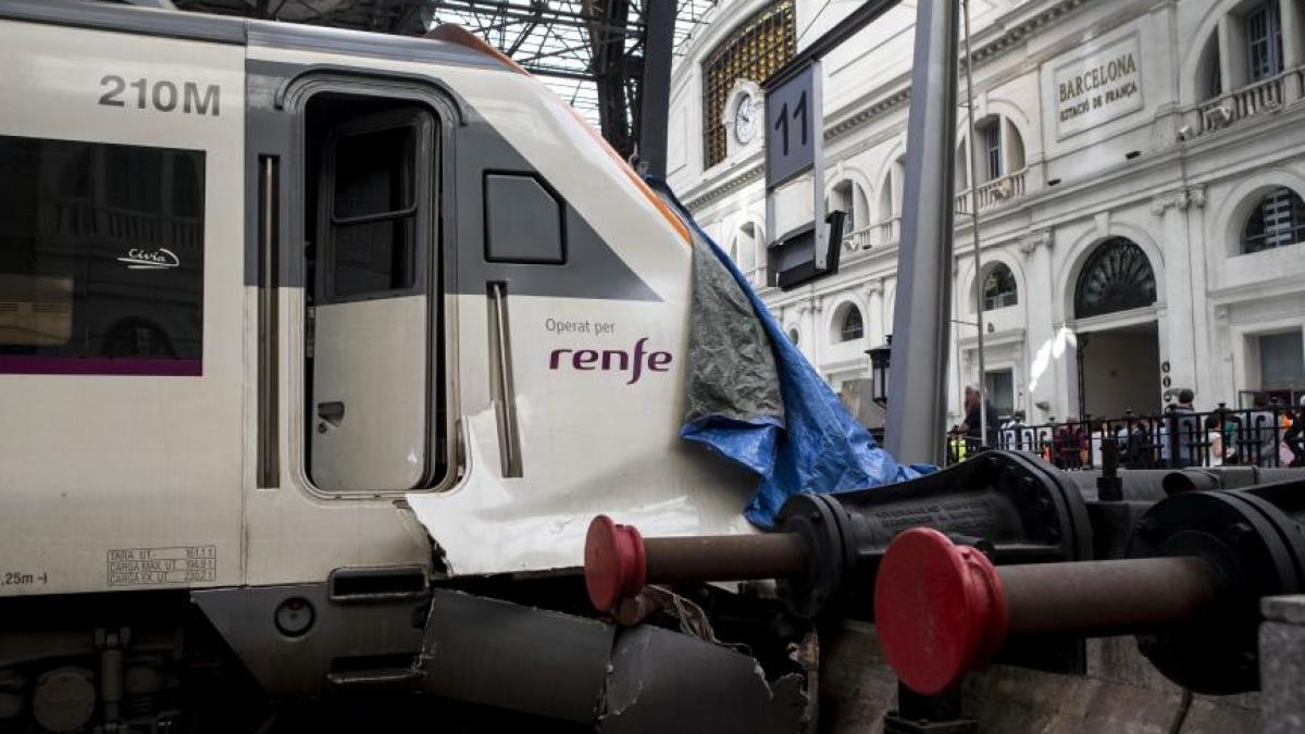 accident feroviar in barcelona sunt zeci de raniti cinci dintre ei in stare grava