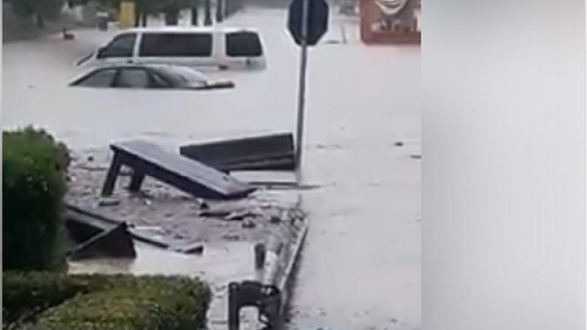 litoralul a fost lovit de un ciclon mediteranean niciodata in ultimii 48 de ani nu a mai plouat asa