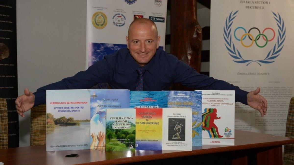 unul dintre autorii manualului de educatie fizica daca il citesc 20 dintre copii ca pe manualul de