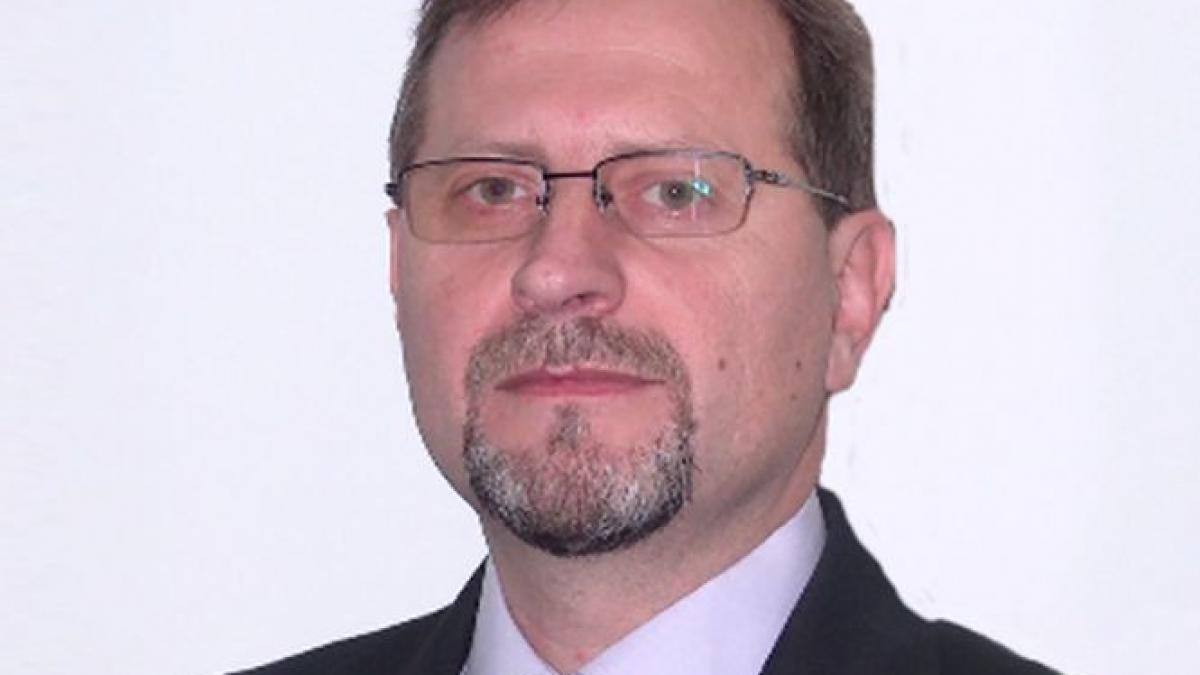 csat a votat noul sef la sts generalul ionel vasilica va conduce serviciul de telecomunicatii