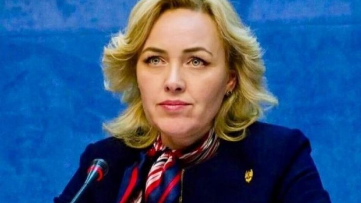 scandalul modificarii pensiilor ia amploare mii de politisti au depus cereri de pensionare reactia