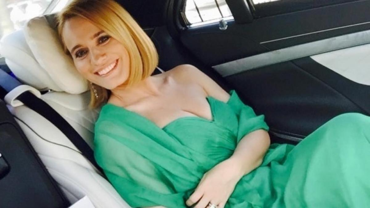 andreea esca victima unui furt de identitate pe facebook