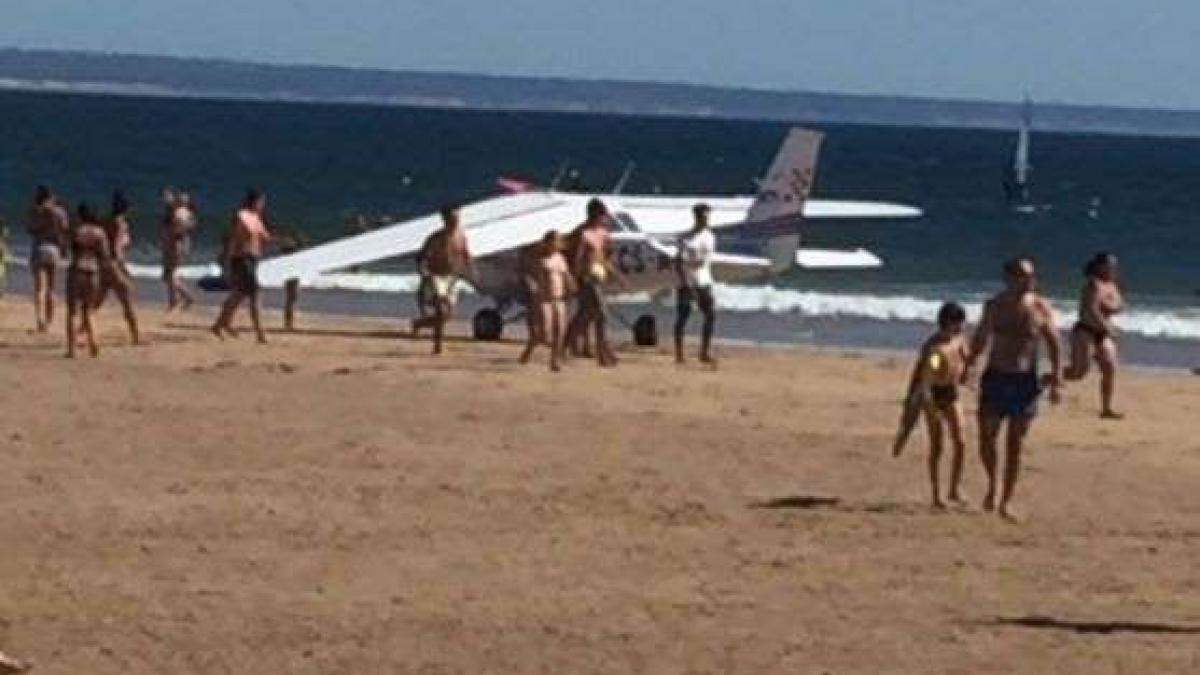 un barbat si un copil au fost ucisi de un avion care a aterizat de urgenta pe o plaja langa lisabona