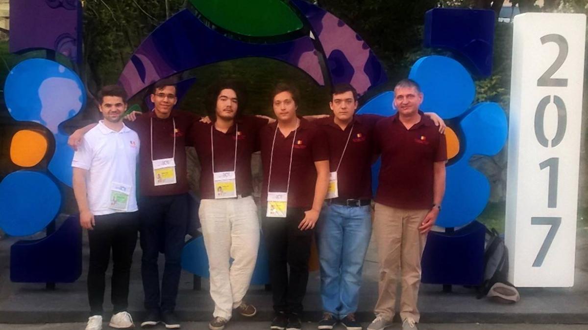 doua medalii de aur si doua medalii de bronz palmaresul elevilor romani la olimpiada internationala