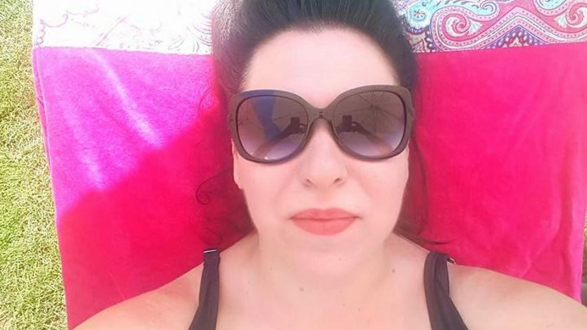 oana roman a renuntat la haine uite cum arata in costum de baie