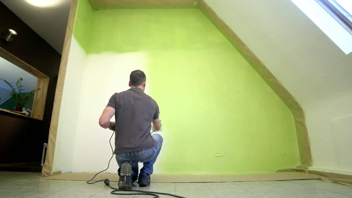 au inceput sa isi renoveze casa cand au spart plafonul unei camere au avut parte de surpriza vietii