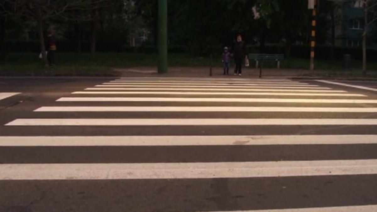 doua persoane au fost spulberate pe o trecere de pietoni din capitala