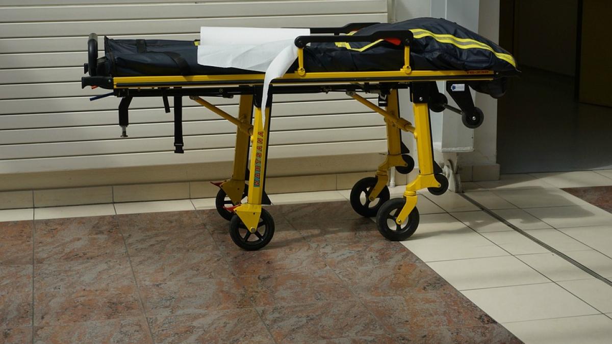 iata pentru ce este camera de garda nu pentru un banal stranut medic de la urgenta regret ca