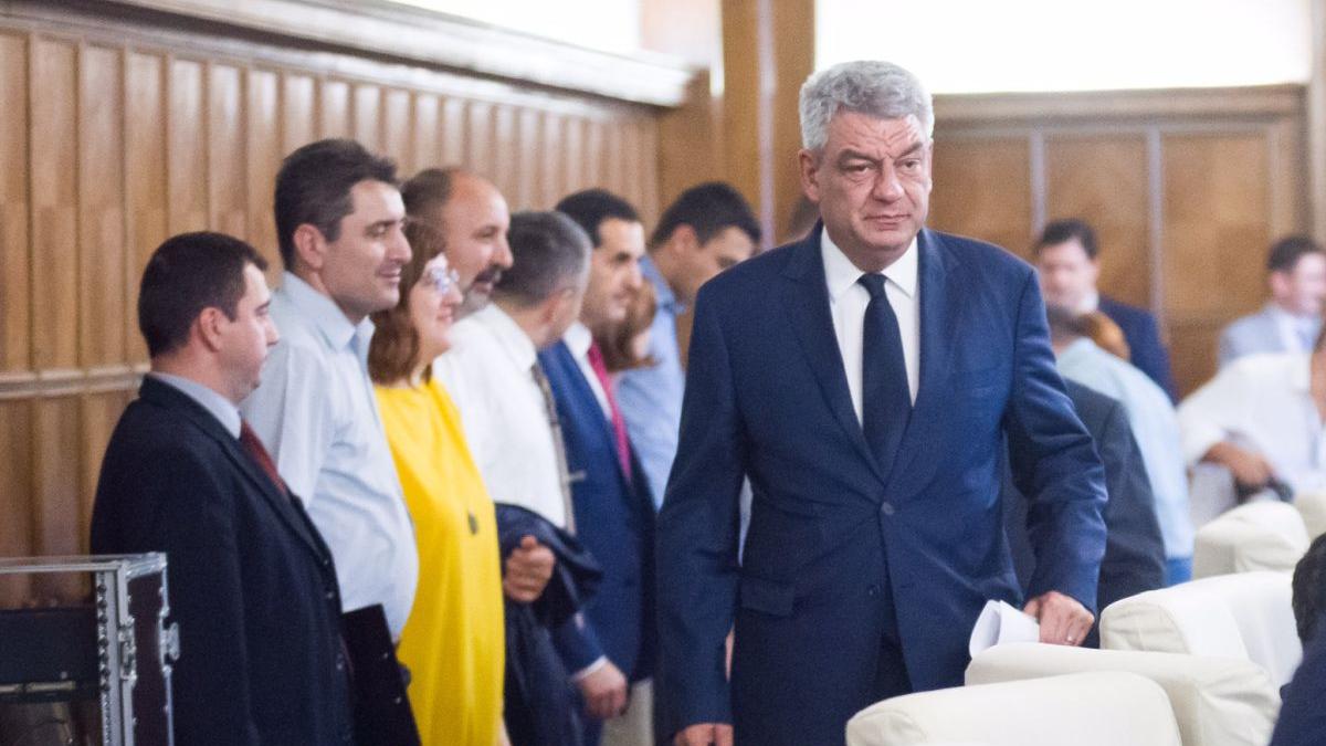 sorin grindeanu l a demis premierul mihai tudose l a repus in functie