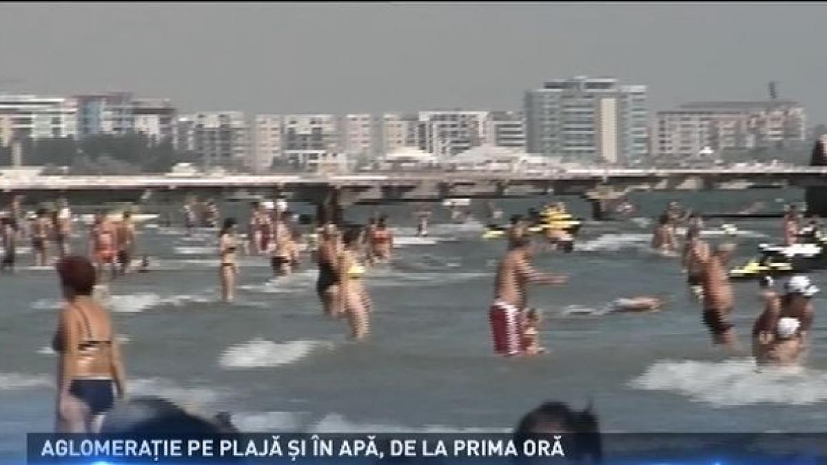 sute de mii de turisti in minivacanta de sfanta maria