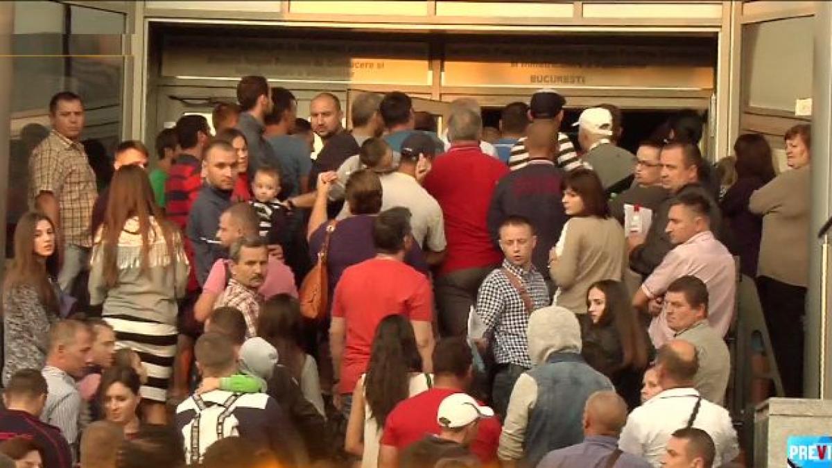 masura de ultima ora in scandalul pasapoartelor oamenii care stau la cozi interminabile vor fi