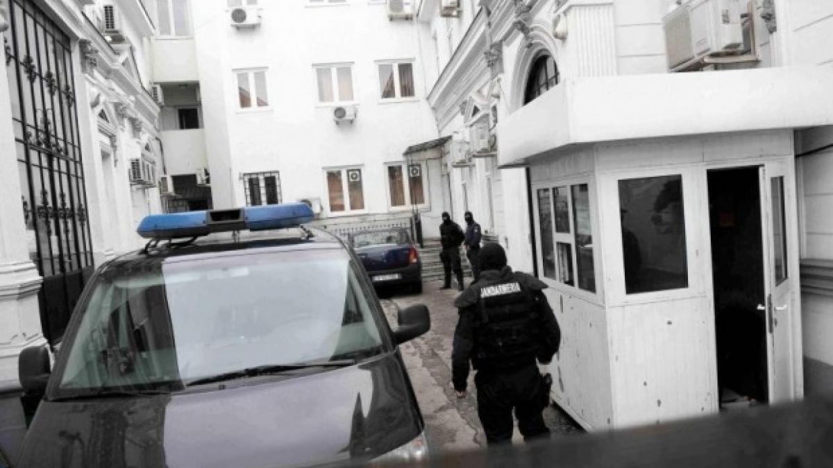 temutul interlop fane caran trimis in judecata pentru trafic de influenta