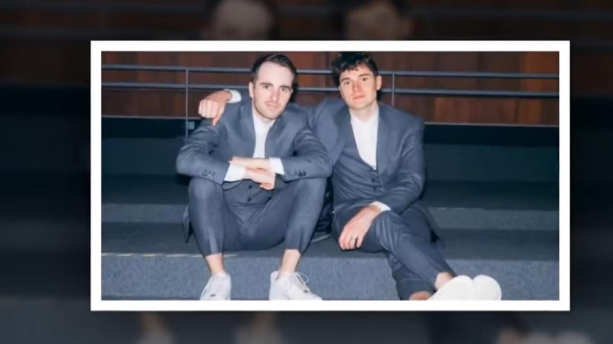 un celebru cantaret a murit la doar 27 de ani avea cancer