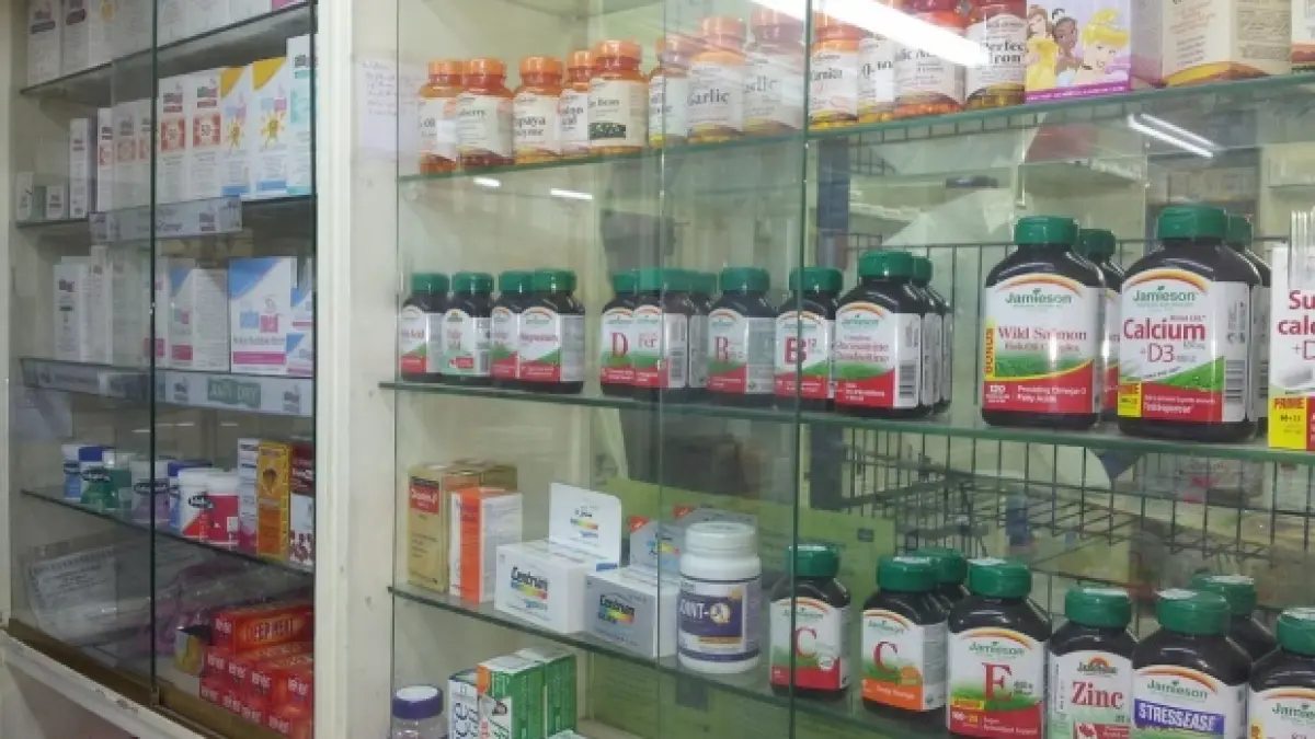 un roman a renuntat la haine si a intrat intr o farmacie din elvetia scopul barbatului intrece