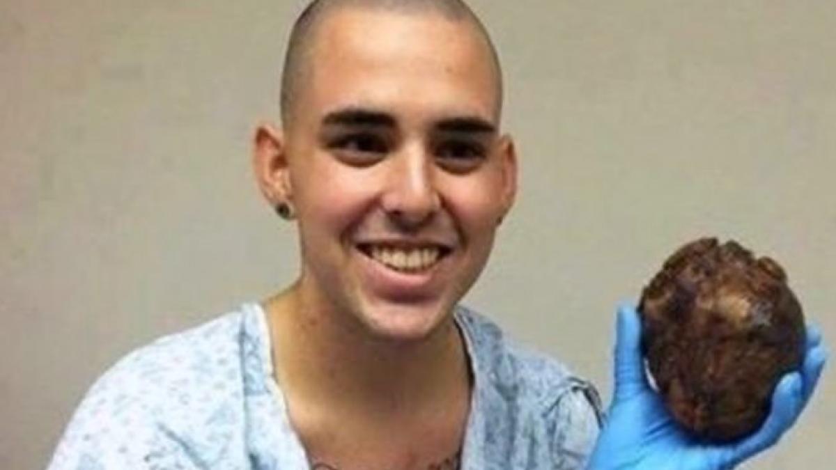 si a tinut inima in mana adevarul socant din spatele acestei imagini