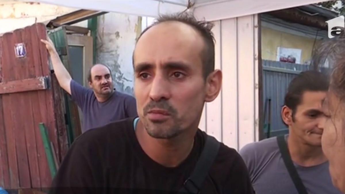 tatal fetitelor conduse spre moarte chiar de mama lor coplesit de durere rudele se tem de ce e mai