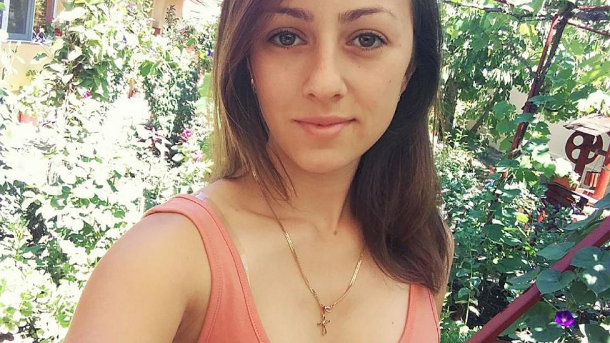 eroul zilei nadina bendea sau pasiunea pentru poezie adunata intr un volum