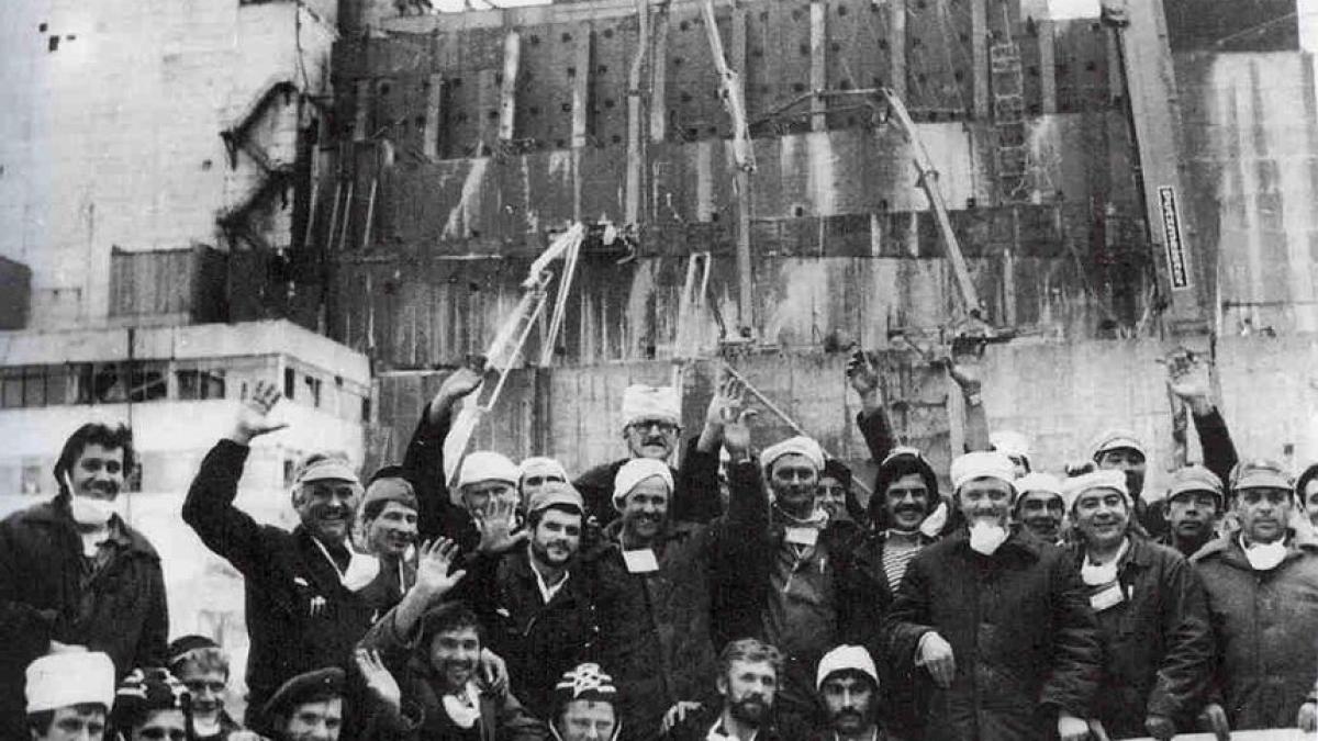 povestea incredibila a lichidatorilor care au participat la curatenia de cernobil ne am casatorit