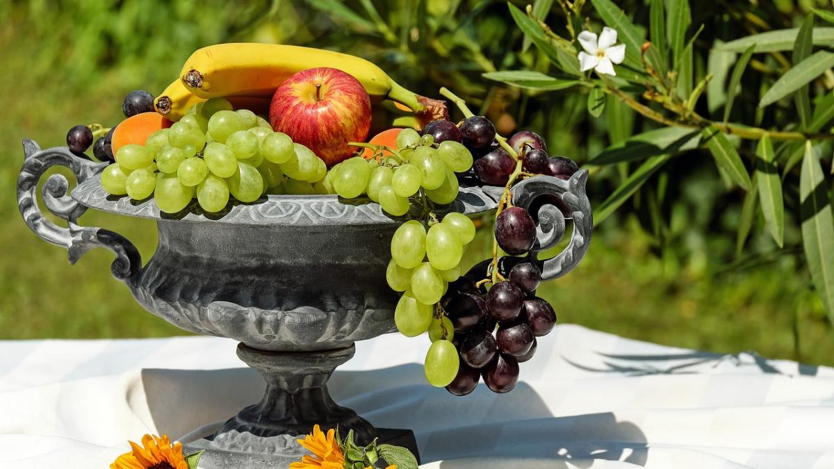 de ce nu este bine sa mananci fructe seara