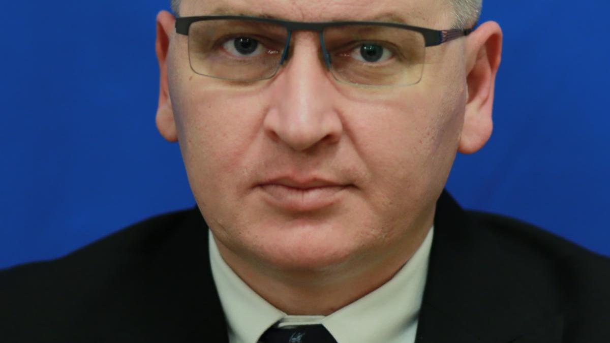 gest extrem al unui deputat din parlamentul romaniei ce vrea sa faca