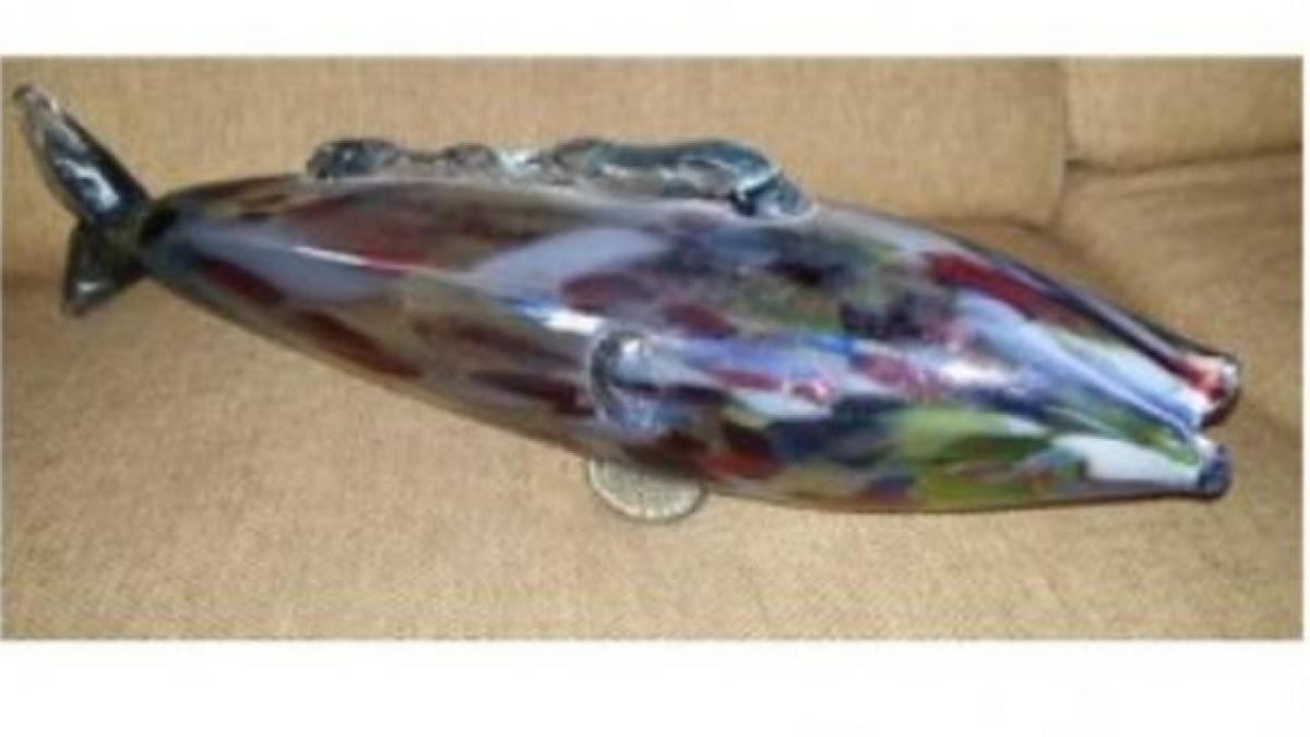 mai ai acasa pestele de sticla bibelou iata cat valoreaza acum