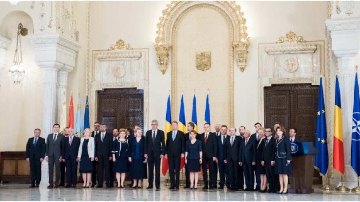 membrii cabinetului tudose prefera sa isi tina banii la saltea