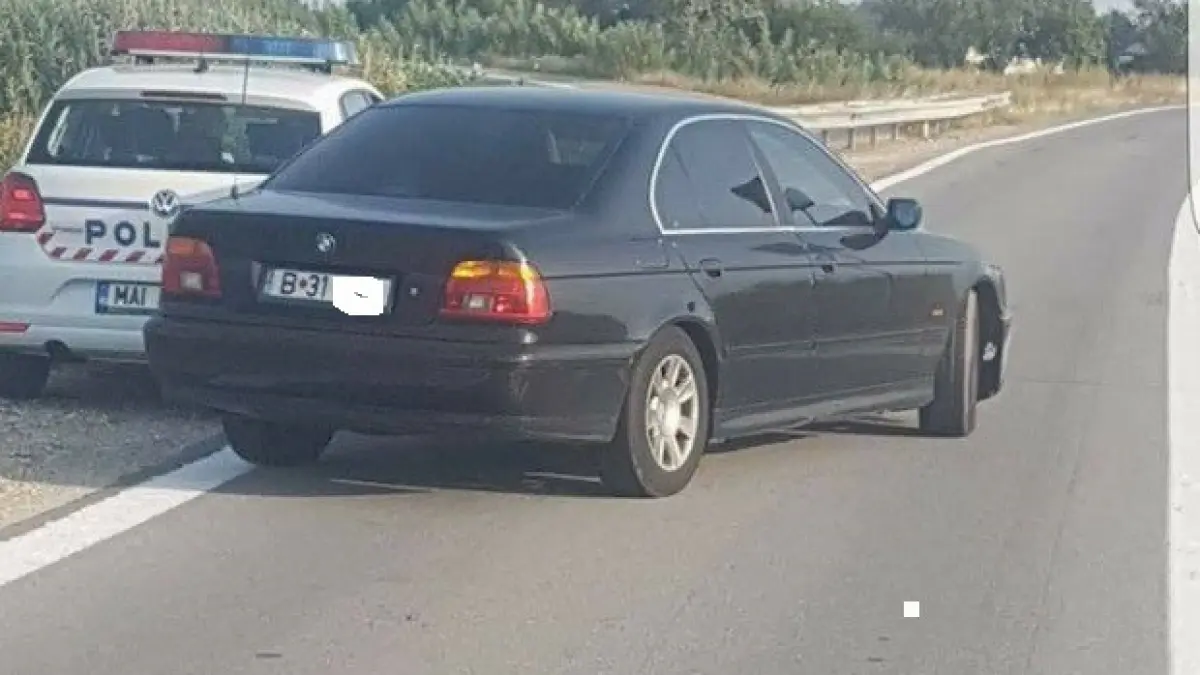 atentie un bmw negru misterios terorizeaza soferii pe autostrada a1 iata ce nu trebuie sa faci ca